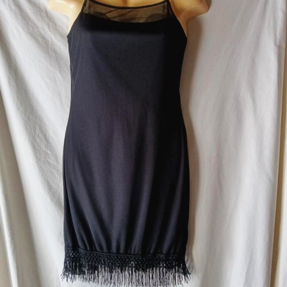 Junior's Black Sleeveless Fringed Cocktail Dress Size Medium